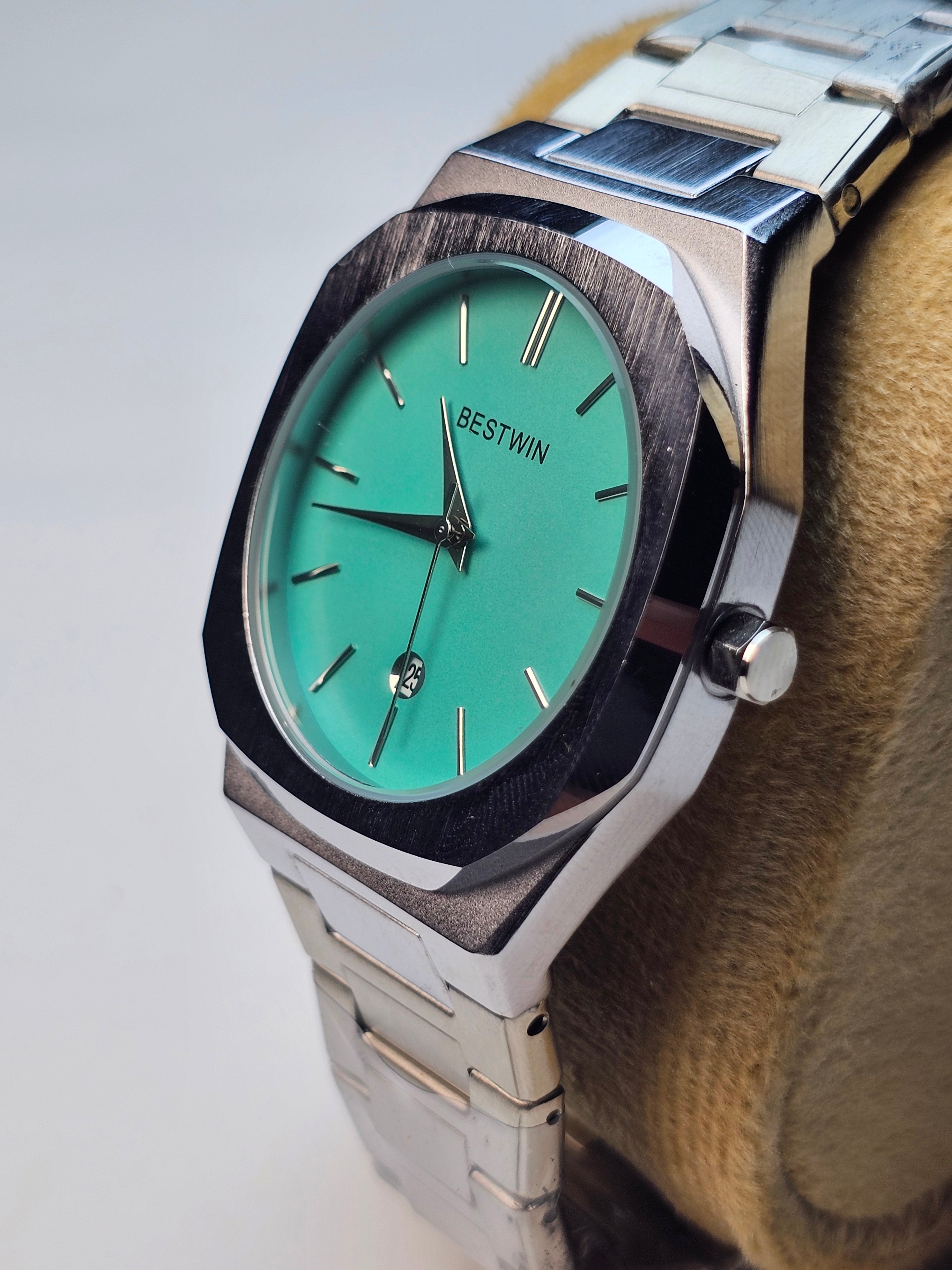 BESTWIN OCTA DATE STEEL WATCH