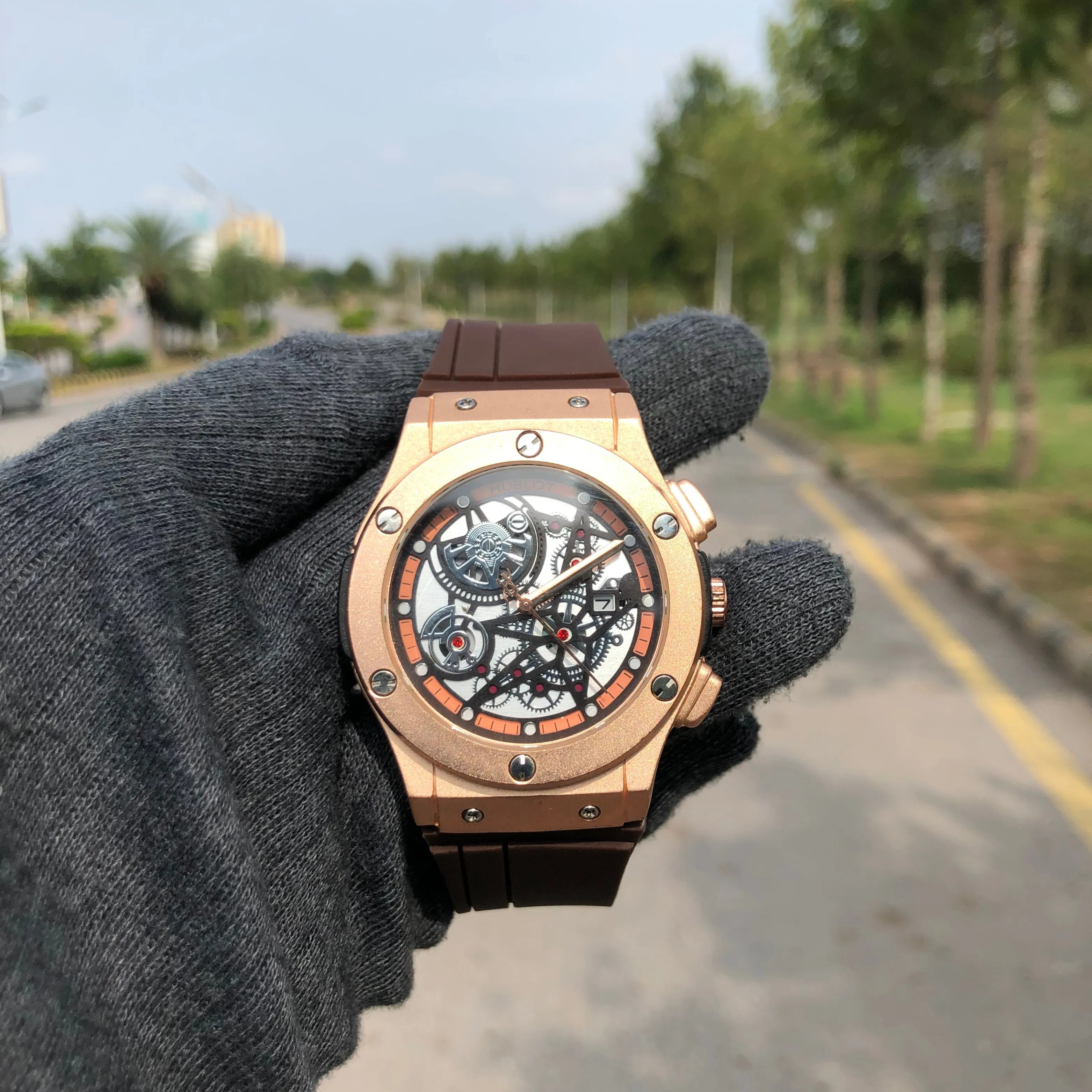 Hublot Skeleton Dial-Men's Premium Watch