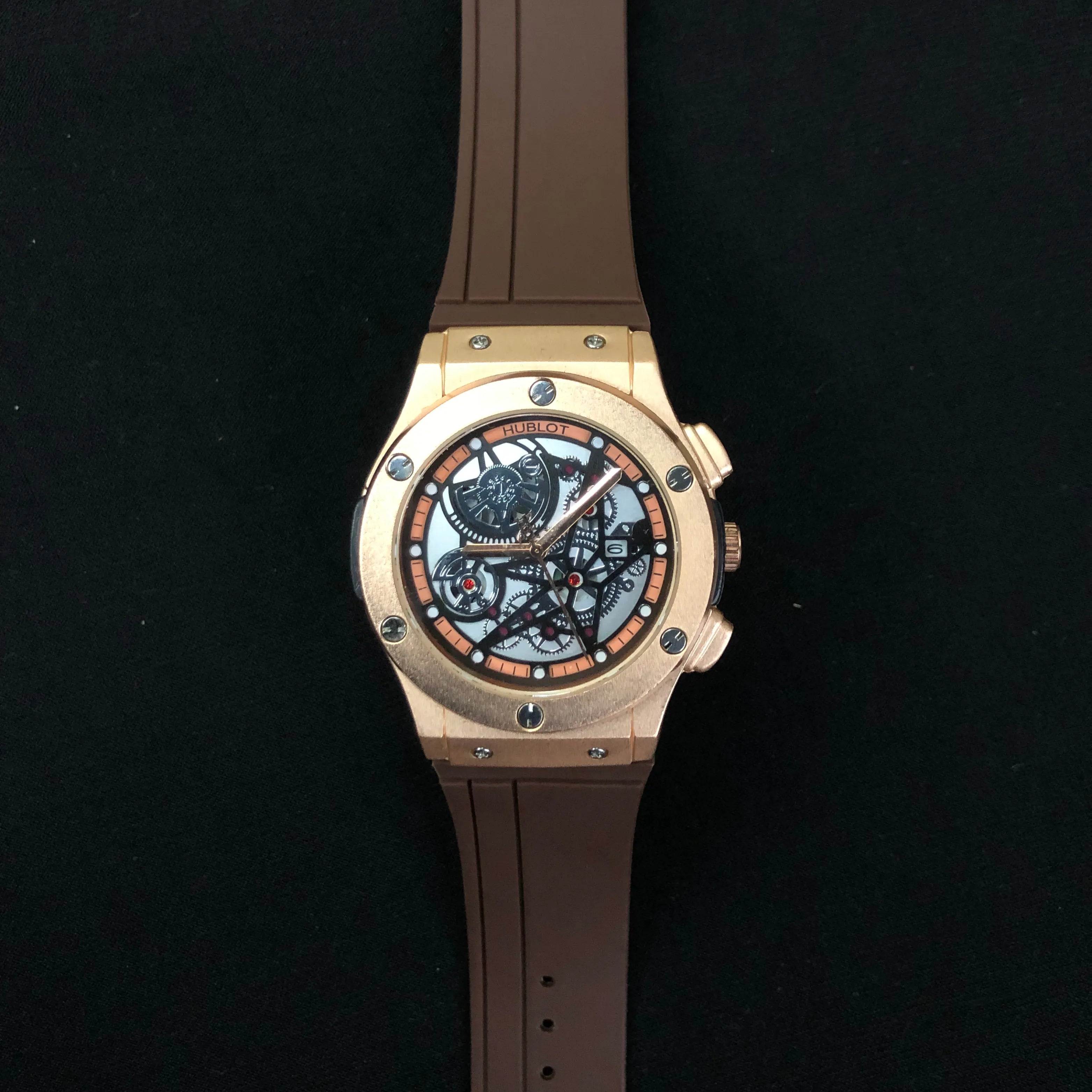Hublot Skeleton Dial-Men's Premium Watch